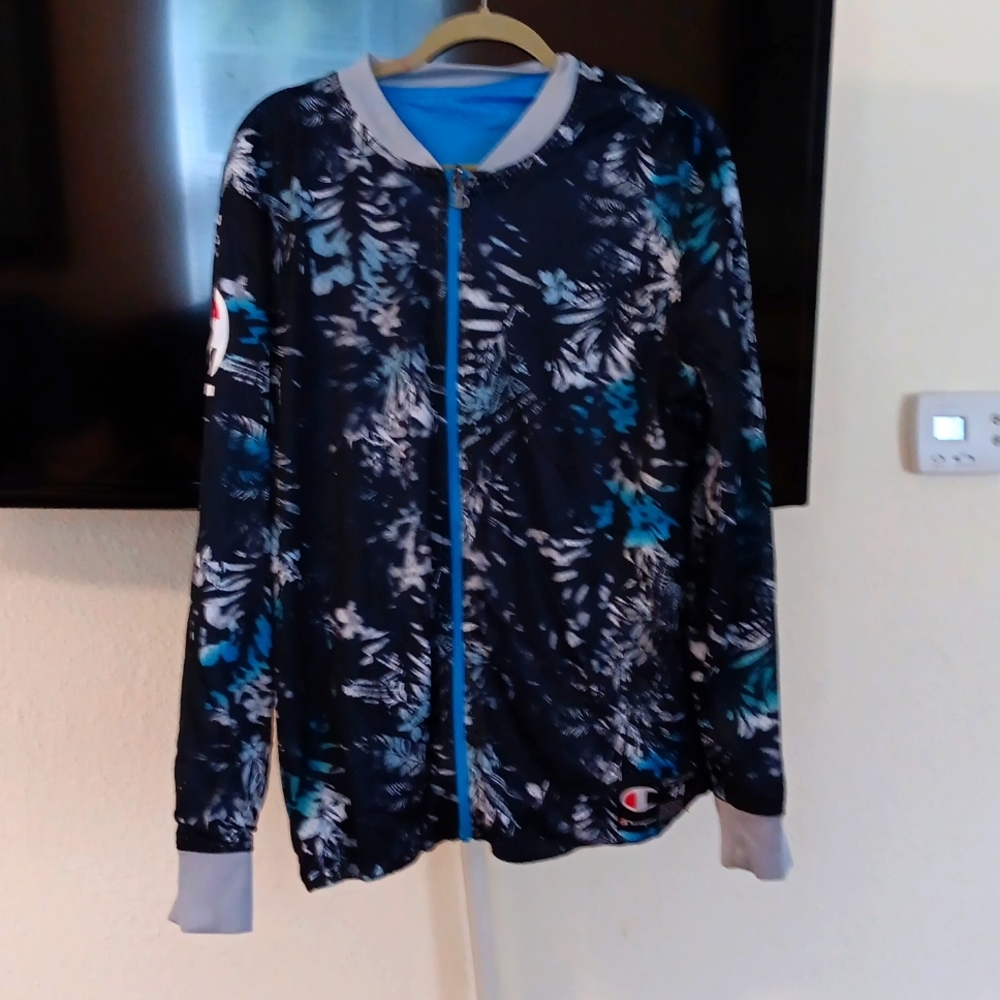 Men's Size Large CHAMPION branded reversible zippered jacket NWT